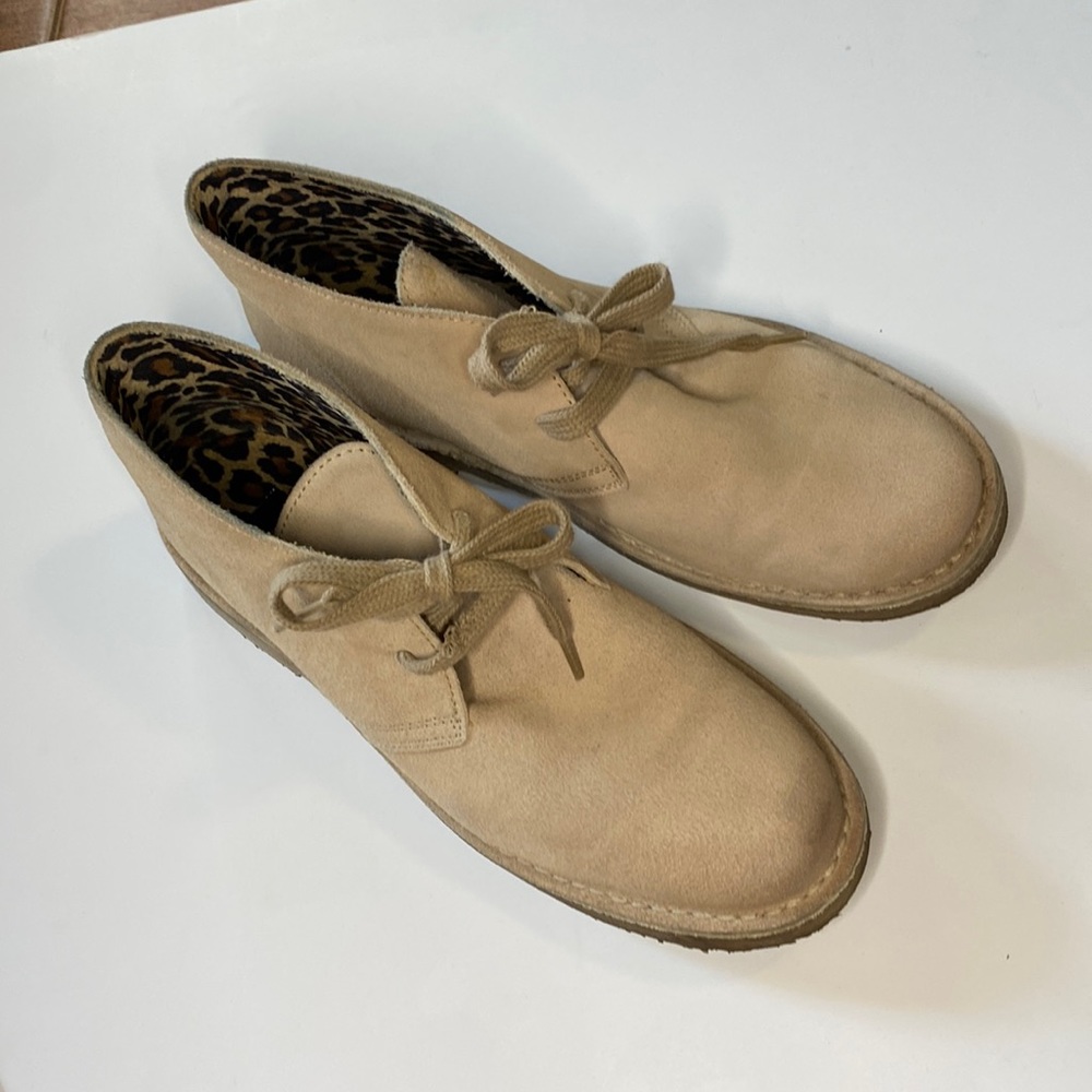 Excellent condition Aldo Magda Tan size 9